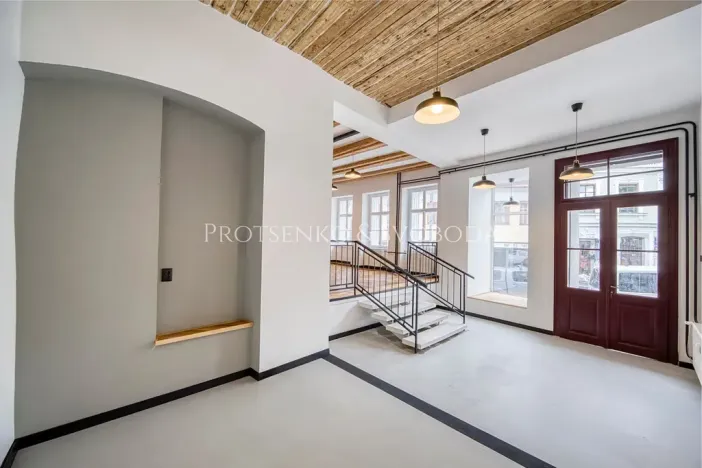 Pronájem obchodního prostoru, Třebíč, Hasskova, 127 m2