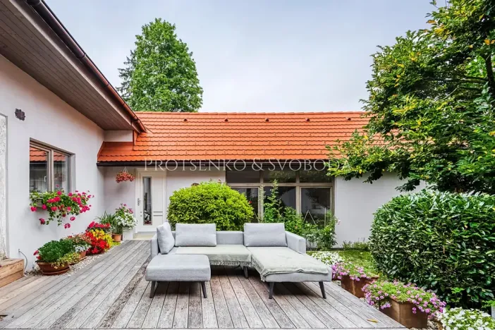 Prodej vícegeneračního domu, Pavlov, 354 m2