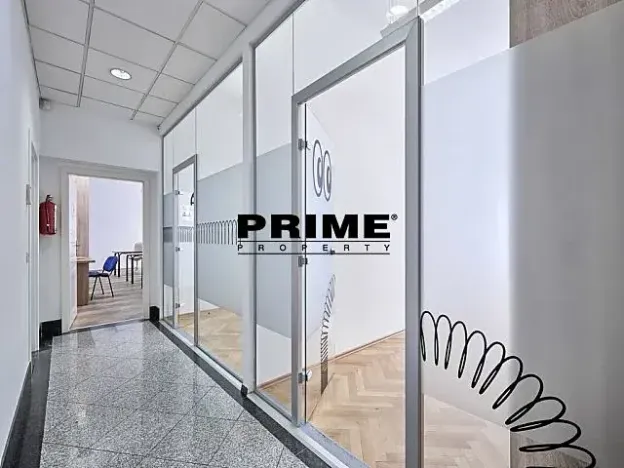 Pronájem kanceláře, Praha - Nové Město, Soukenická, 212 m2