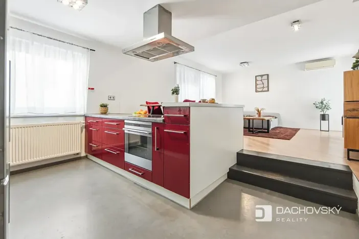 Prodej bytu 3+kk, Chrudim, Resselovo náměstí, 90 m2