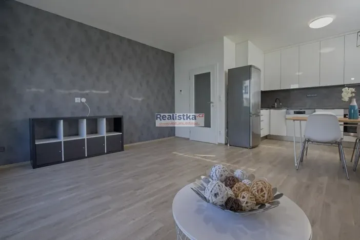 Pronájem bytu 2+kk, Plzeň, Křepelková, 59 m2