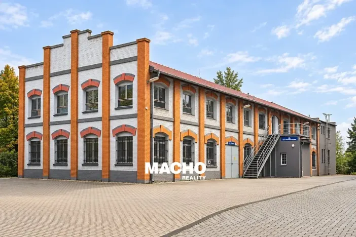 Pronájem skladu, Králův Dvůr, Tovární, 400 m2