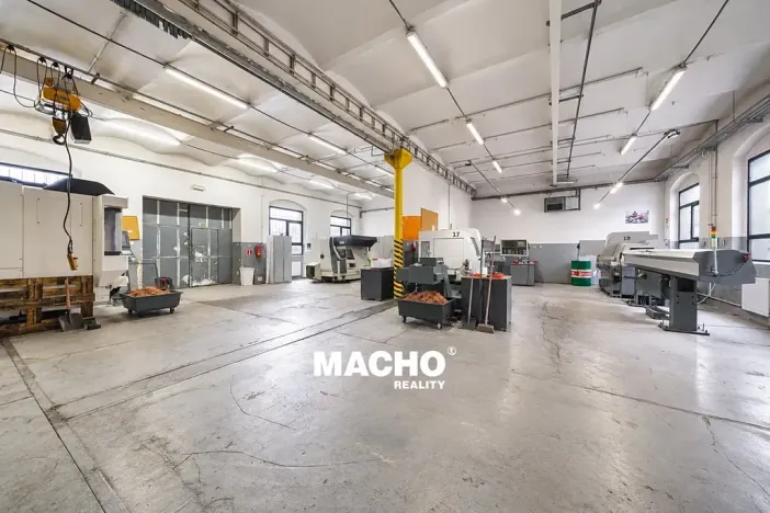 Pronájem skladu, Králův Dvůr, Tovární, 400 m2