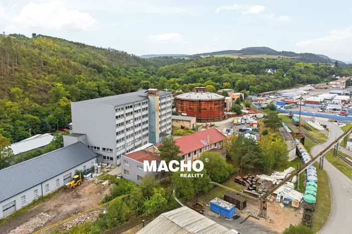 Pronájem skladu, Králův Dvůr, Tovární, 400 m2