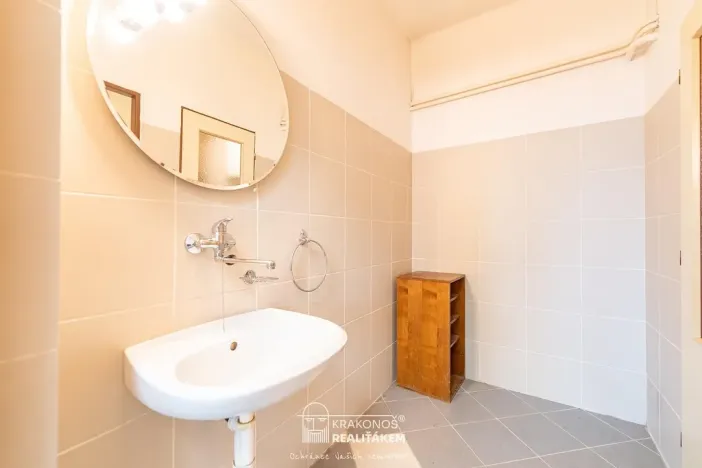 Pronájem komerční, Hranice - Hranice I-Město, Tř. 1. máje, 96 m2