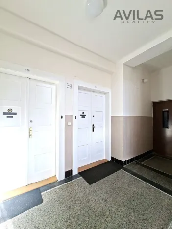 Pronájem bytu 2+1, Praha - Žižkov, Ambrožova, 69 m2