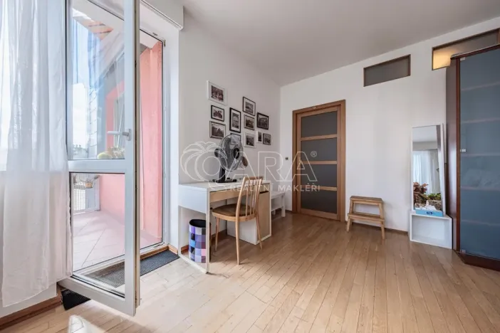 Pronájem bytu 4+1, Praha - Strašnice, Radošovická, 117 m2