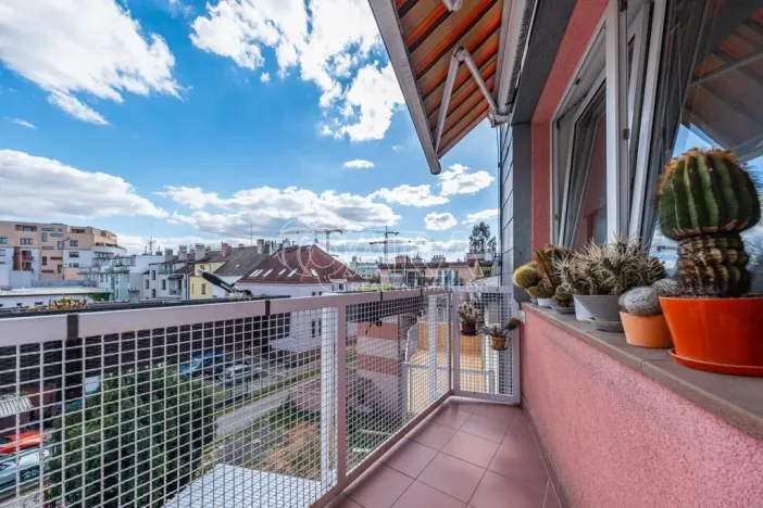 Pronájem bytu 4+1, Praha - Strašnice, Radošovická, 117 m2