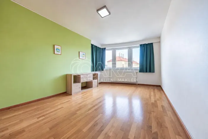 Pronájem bytu 4+1, Praha - Strašnice, Radošovická, 117 m2