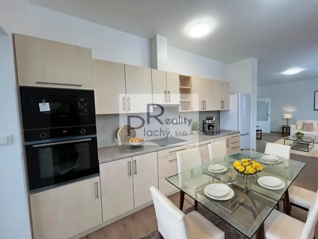 Prodej bytu 2+kk, Hevlín, 338 m2