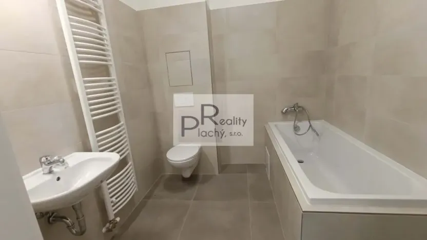 Prodej bytu 2+kk, Hevlín, 338 m2