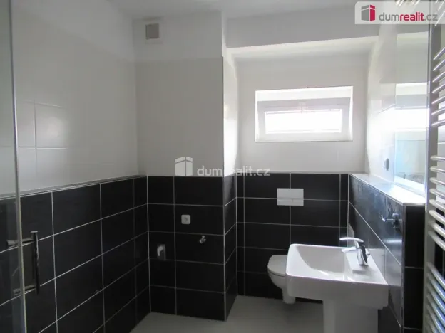 Pronájem bytu 2+kk, Praha - Střížkov, Makedonská, 57 m2