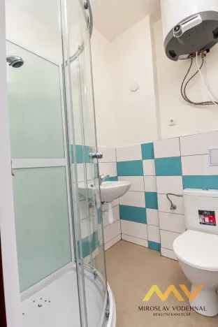 Pronájem bytu 1+kk, Hradec Králové - Nový Hradec Králové, Hlavní, 21 m2