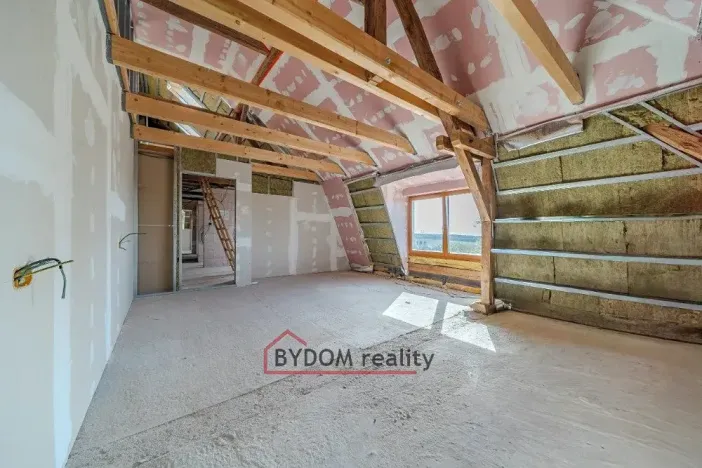 Prodej bytu 4+kk, Líšťany, 125 m2