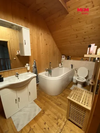 Prodej rodinného domu, Radkovice u Budče, 250 m2