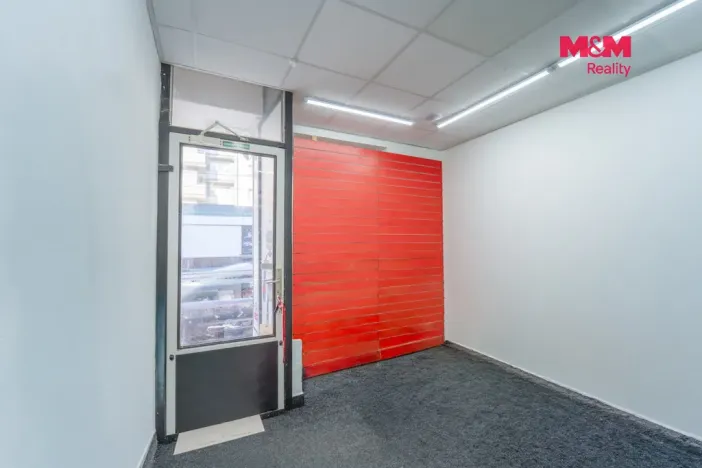 Pronájem obchodního prostoru, Plzeň - Východní Předměstí, Koterovská, 43 m2