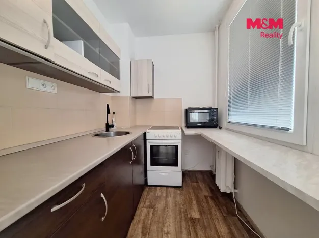 Pronájem bytu 1+kk, Hradec Králové - Pražské Předměstí, Hrubínova, 35 m2