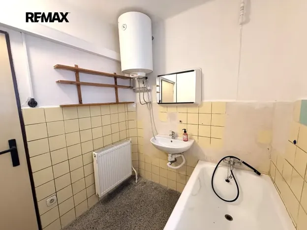 Pronájem bytu 2+1, Praha - Hostivař, Pod štěpem, 68 m2