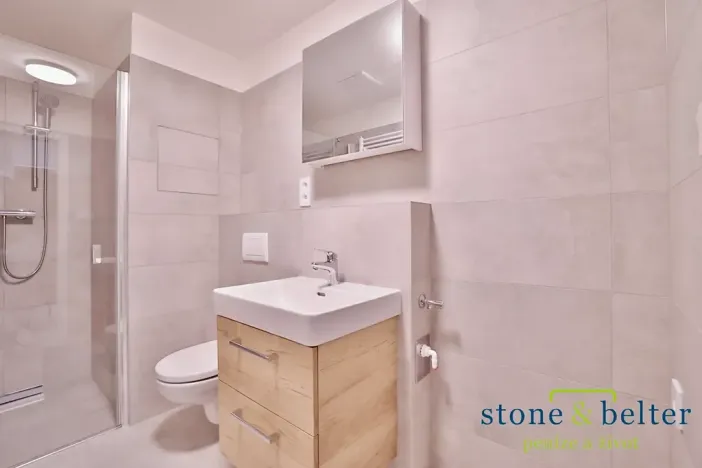 Pronájem bytu 1+kk, Praha - Hlubočepy, Fabiánové, 31 m2