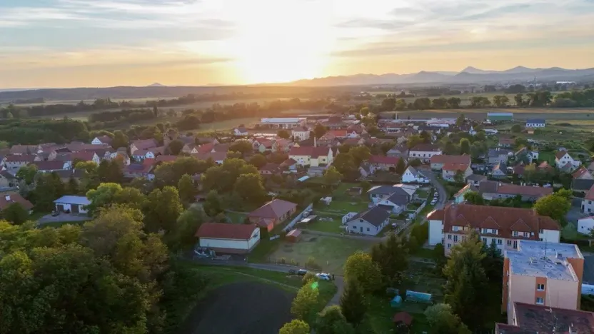 Prodej pozemku pro bydlení, Polepy, 1095 m2