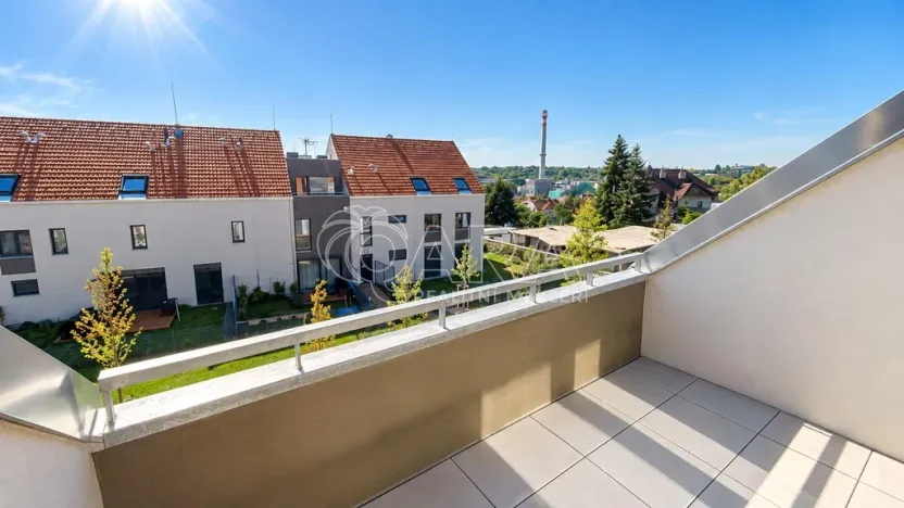 Pronájem bytu 1+kk, Praha - Radlice, Na Farkáně I, 28 m2