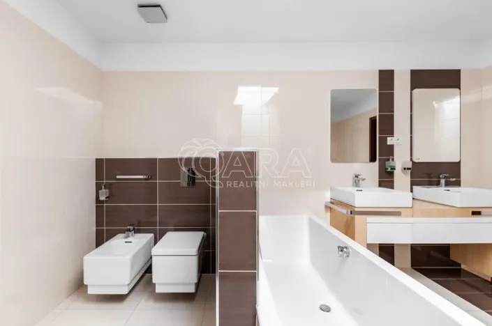 Pronájem bytu 4+kk, Beroun - Beroun-Centrum, Česká, 230 m2