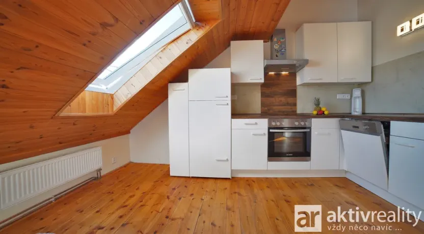 Pronájem bytu 2+kk, Chrášťany, Plzeňská, 69 m2