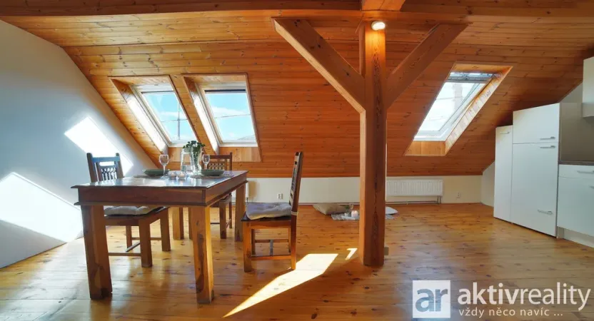 Pronájem bytu 2+kk, Chrášťany, Plzeňská, 69 m2