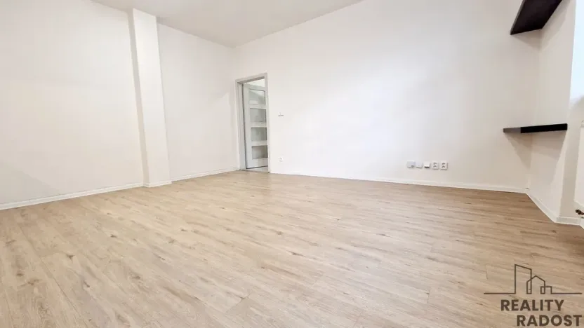 Pronájem bytu 2+kk, Brno, Mathonova, 39 m2