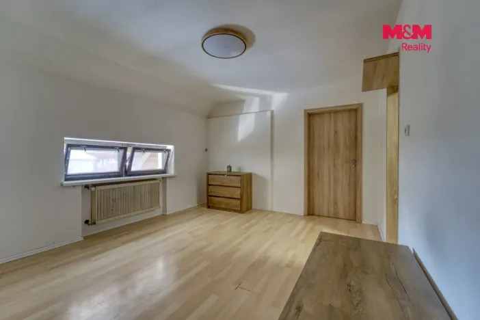 Prodej rodinného domu, Mokrouše, 176 m2