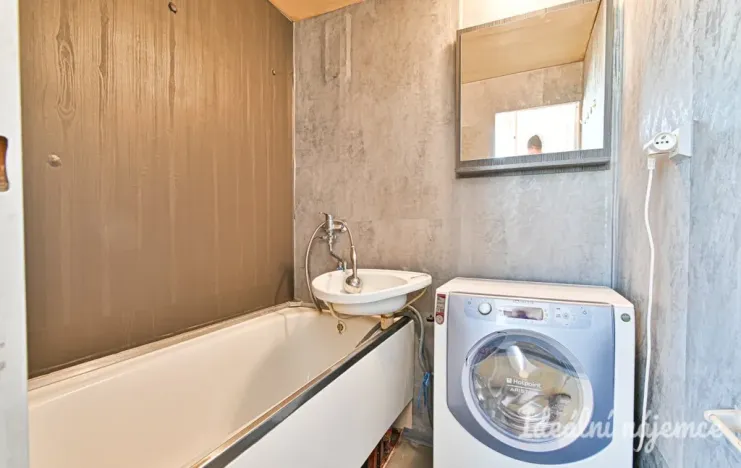 Pronájem bytu 3+1, Brno - Slatina, Bučovická, 70 m2