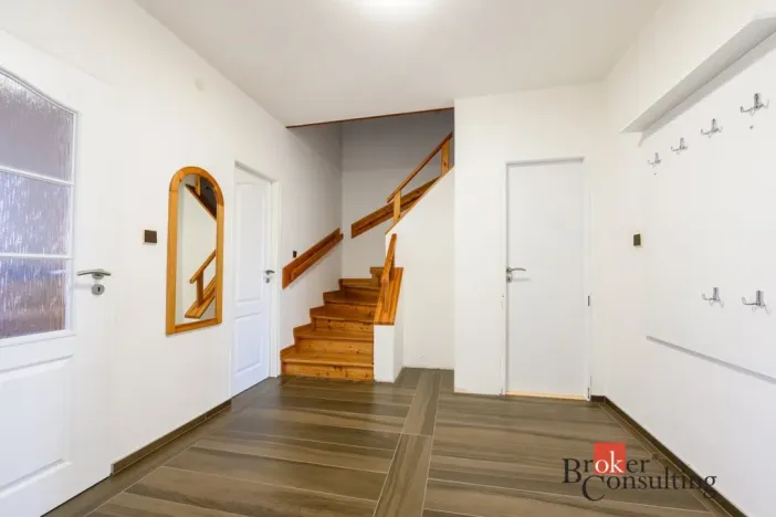 Prodej rodinného domu, Štěnovice, Liliová, 142 m2