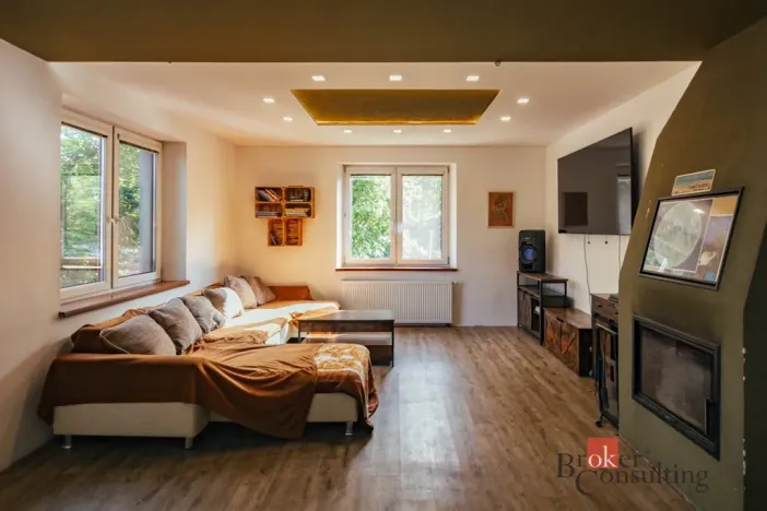 Prodej rodinného domu, Skřivany, Komenského, 160 m2