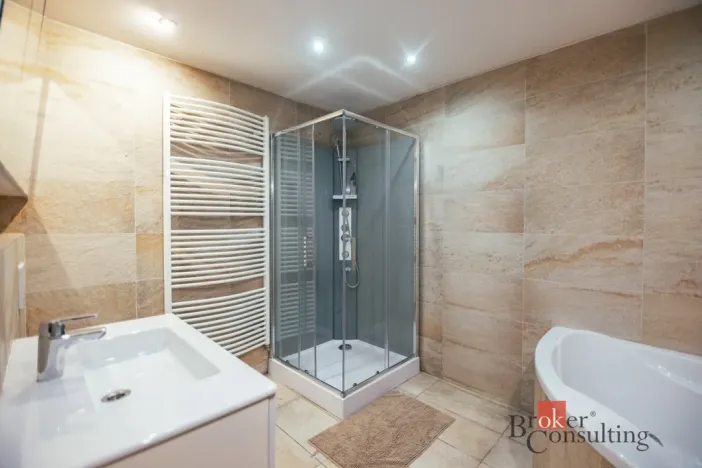 Prodej rodinného domu, Skřivany, Komenského, 160 m2