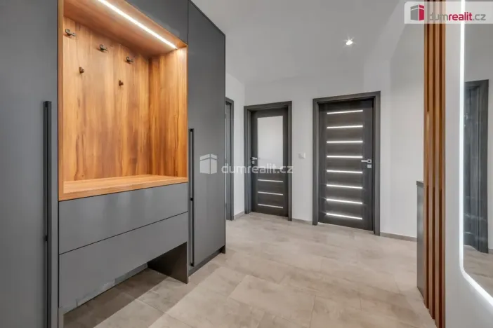 Prodej bytu 4+1, Sokolov, Alšova, 82 m2