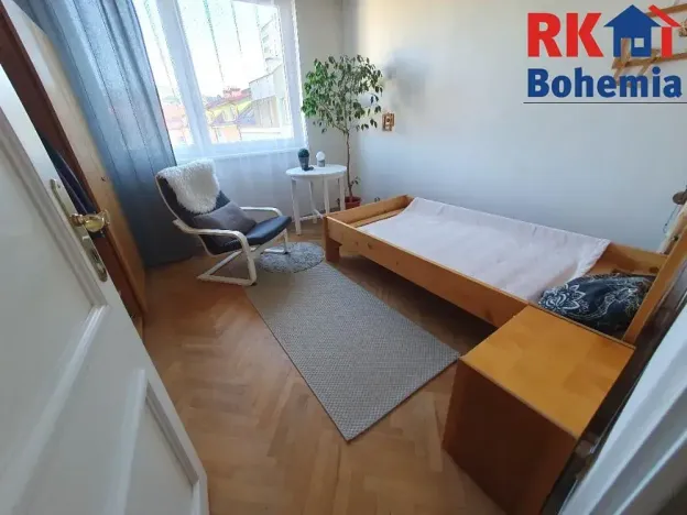 Prodej bytu 3+1, Vsetín, nám. Svobody, 78 m2