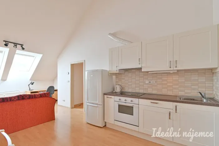 Pronájem bytu 2+kk, Brno - Bystrc, Černého, 53 m2