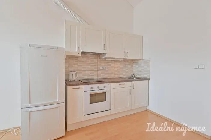 Pronájem bytu 2+kk, Brno - Bystrc, Černého, 53 m2