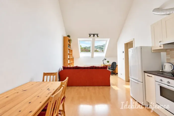 Pronájem bytu 2+kk, Brno - Bystrc, Černého, 53 m2