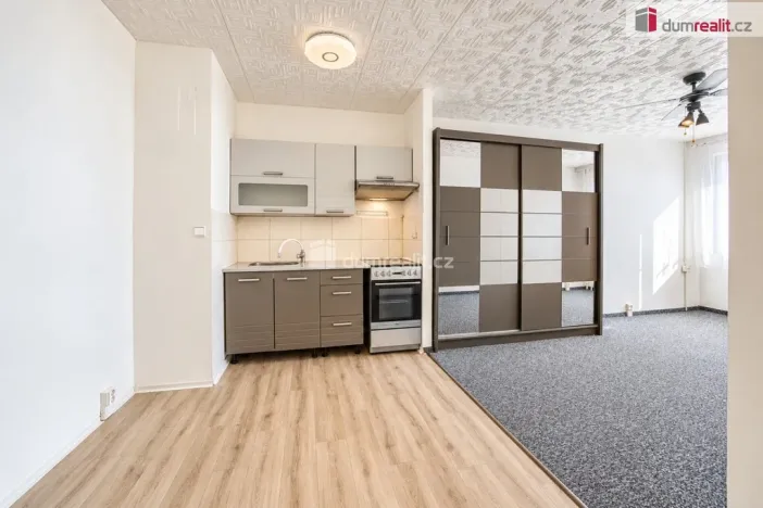 Prodej bytu 2+kk, Neratovice, Kojetická, 39 m2