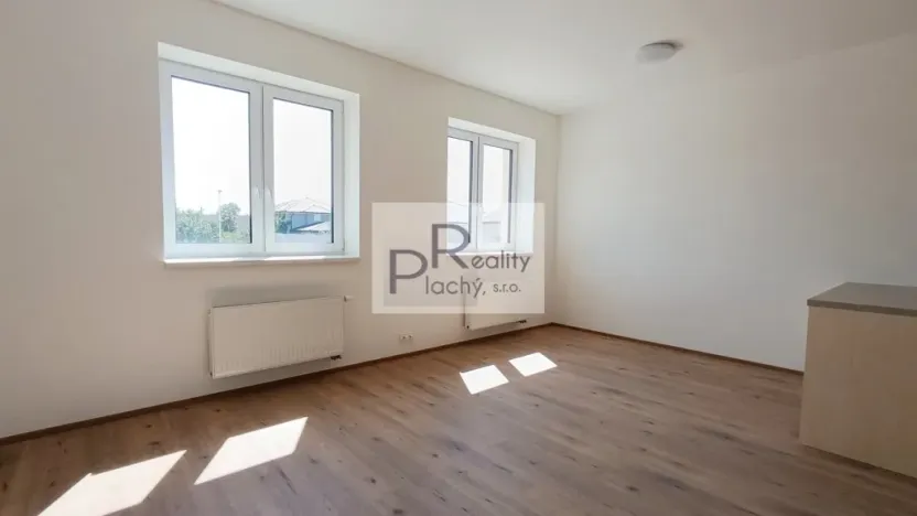 Prodej bytu 2+kk, Hevlín, 54 m2