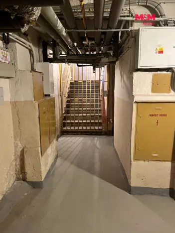 Prodej obchodního prostoru, Ostrava - Poruba, Nálepkovo náměstí, 156 m2