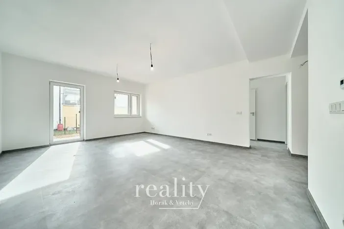 Pronájem bytu 3+kk, Znojmo, Hrušňová, 80 m2