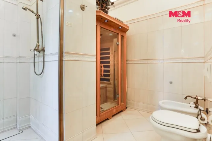 Prodej bytu 3+kk, Karlovy Vary, Zeyerova, 78 m2