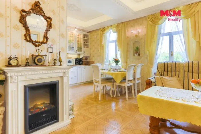 Prodej bytu 3+kk, Karlovy Vary, Zeyerova, 78 m2