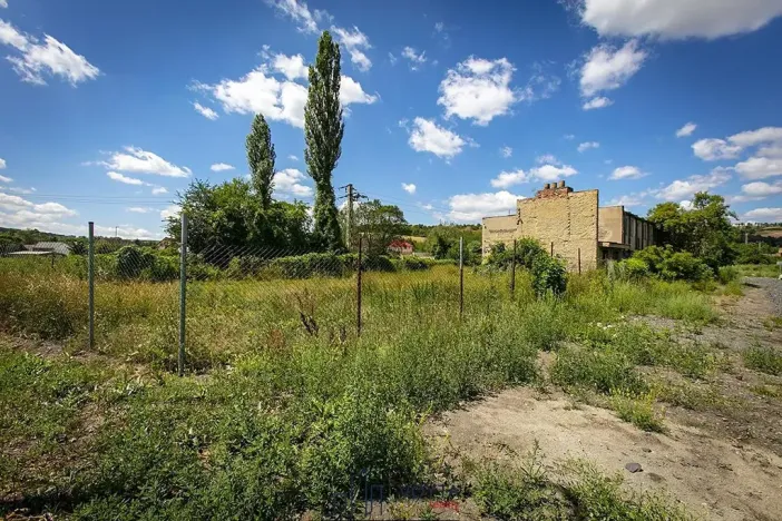 Prodej komerční nemovitosti, Obrnice, 600 m2