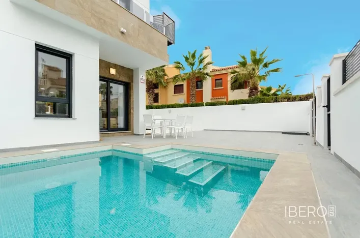 Prodej vily, Torrevieja, Španělsko, 95 m2