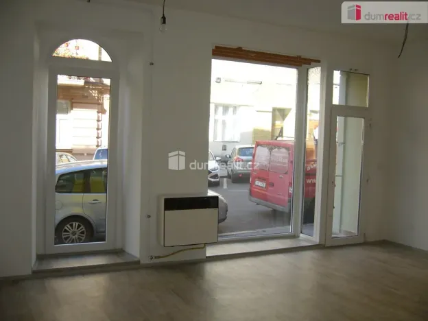 Pronájem obchodního prostoru, Děčín - Děčín IV-Podmokly, Bezručova, 62 m2
