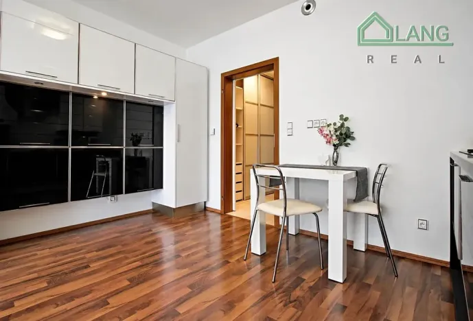 Pronájem bytu 1+kk, Brno, Hybešova, 36 m2
