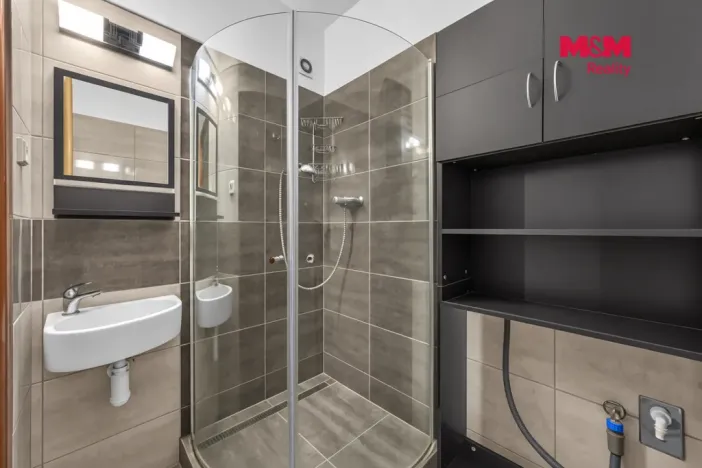 Pronájem bytu 2+1, Hostinné, Sídliště, 53 m2